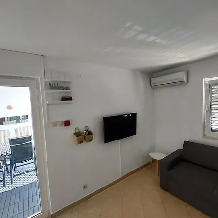 Blizina Plaze Apartment Lumbarda
